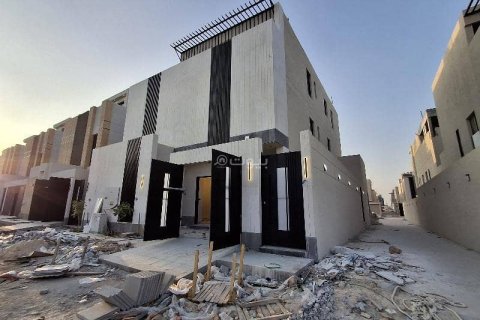 Квартира с 3 спальнями в Эр-Рияд, Саудовская Аравия №59930