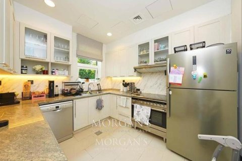 4 غرف نوم فيلا في Casa, الإمارات العربية المتحدة رقم 39313 52