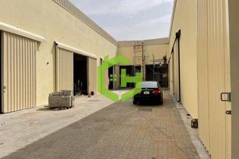 241.5مربع، مستودع في الخوانيج, الإمارات العربية المتحدة رقم 23037 11