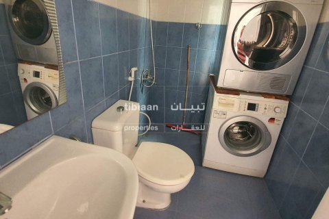 Villa Gemela de 5 dormitorios en As Sib, Oman No. 53730 8