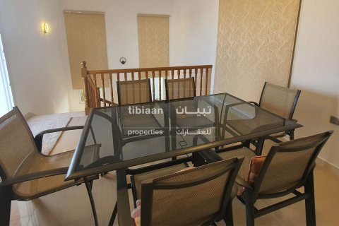 Villa Gemela de 5 dormitorios en As Sib, Oman No. 53730 9