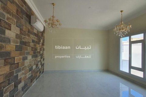 Villa de 5 dormitorios en As Sib, Oman No. 53732 3