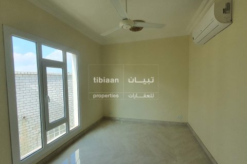 Villa de 5 dormitorios en As Sib, Oman No. 53732 7