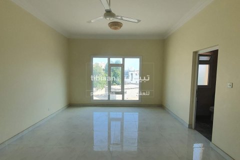 Villa de 5 dormitorios en As Sib, Oman No. 53732 4