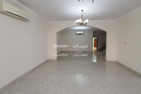 Townhouse de 6 dormitorios en As Sib, Oman No. 53733 5