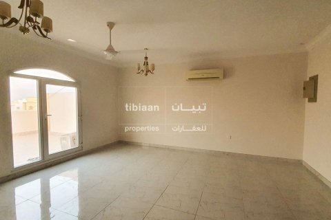 Townhouse de 6 dormitorios en As Sib, Oman No. 53733 8