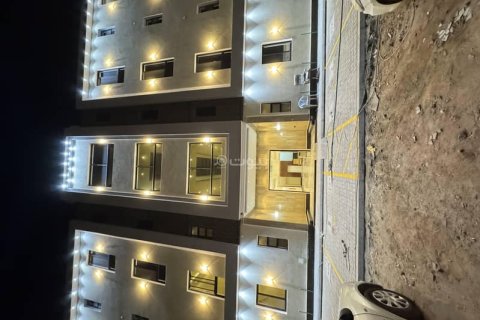 3 bedrooms Apartment in Riyadh, Saudi Arabia No. 99458