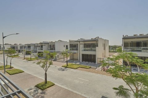 CLARET in Dubai, UAE No. 69566