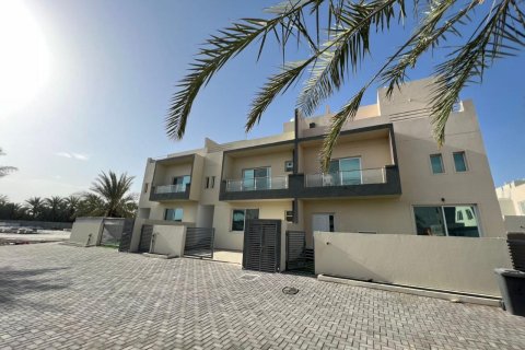 5 bedrooms Villa in Barka, Oman No. 54404