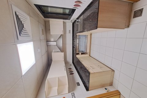 1 bedroom Apartment in Muscat, Oman No. 69064 5