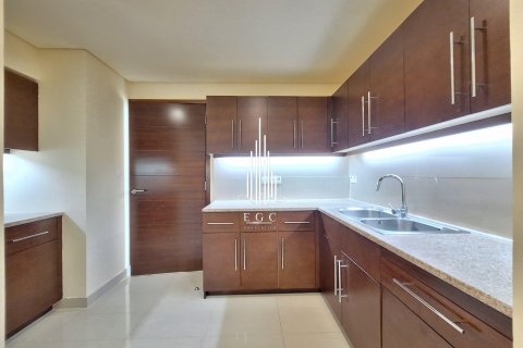 Apartment de 4 dormitorios en Corniche Road, UAE No. 36643 5