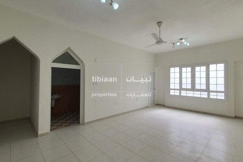 Villa de 500m² en As Sib, Oman No. 53856 8