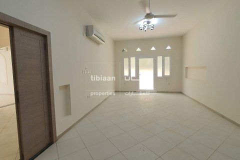 Villa de 500m² en As Sib, Oman No. 53856 4