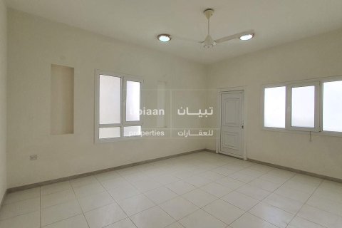 Villa de 500m² en As Sib, Oman No. 53856 7