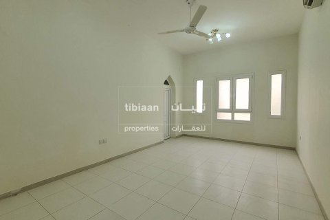 Villa de 500m² en As Sib, Oman No. 53856 10