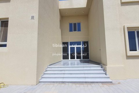 5 bedrooms Villa in As Sib, Oman No. 53447 3