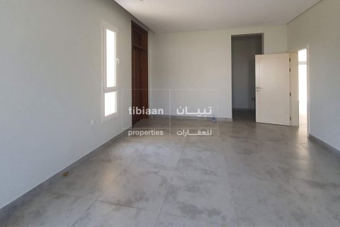 5 bedrooms Villa in As Sib, Oman No. 53447 12