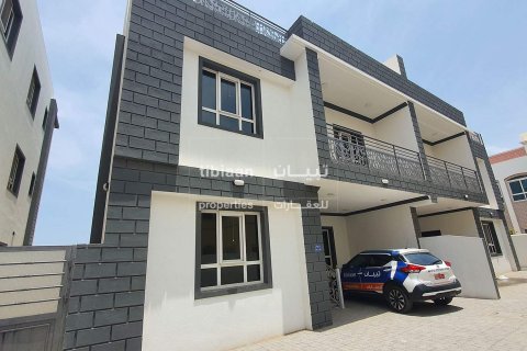 7 bedrooms Villa in As Sib, Oman No. 53452