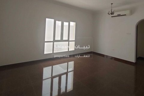 6 bedrooms Twin Villa in As Sib, Oman No. 53448 12