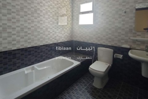 6 bedrooms Twin Villa in As Sib, Oman No. 53448 10