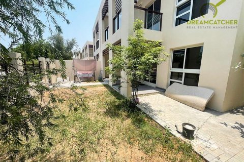 3 bedrooms Villa in Mina Al Arab, UAE No. 23588 25