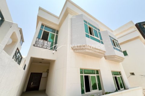 Villa de 9 dormitorios en Abu Dhabi, UAE No. 99203