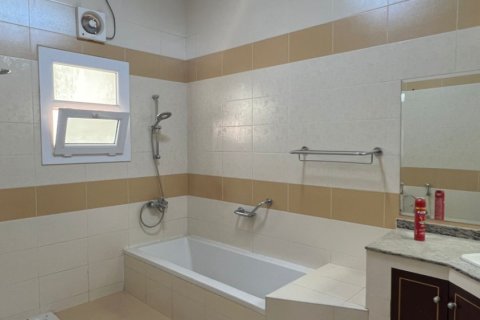 Villa Gemela de 5 dormitorios en Al Ansab, Oman No. 54834 5