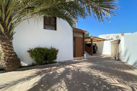 Villa Jumelée de 4 chambres à Muscat, Oman No. 54853 13