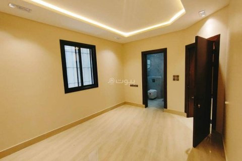 Villa de 5 dormitorios en Riyadh, Saudi Arabia No. 60633 10