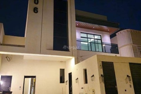 3 bedrooms Apartment in Riyadh, Saudi Arabia No. 60628