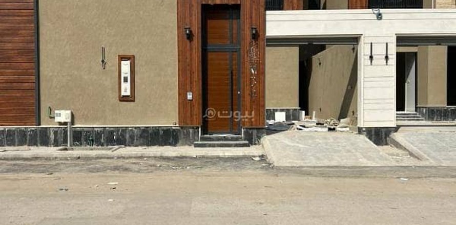 Villa de 5 chambres à Riyadh, Saudi Arabia No. 60200
