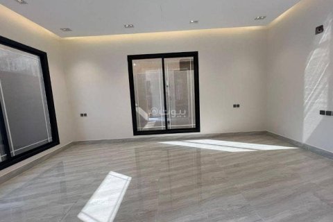 Villa de 5 chambres à Riyadh, Saudi Arabia No. 60200 11