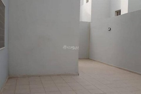 4 bedrooms Villa in Riyadh, Saudi Arabia No. 60205 13
