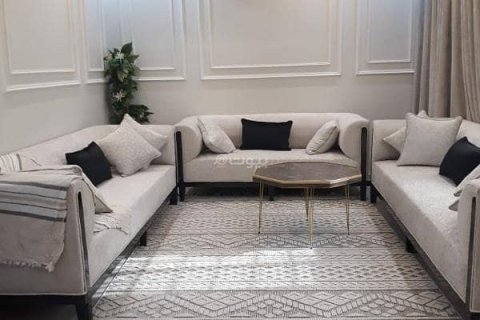 4 bedrooms Villa in Riyadh, Saudi Arabia No. 60205 6