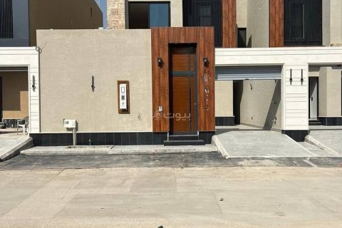 Villa de 5 chambres à Riyadh, Saudi Arabia No. 60204 4