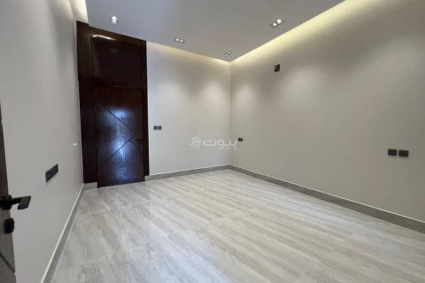 Villa de 5 chambres à Riyadh, Saudi Arabia No. 60204 13