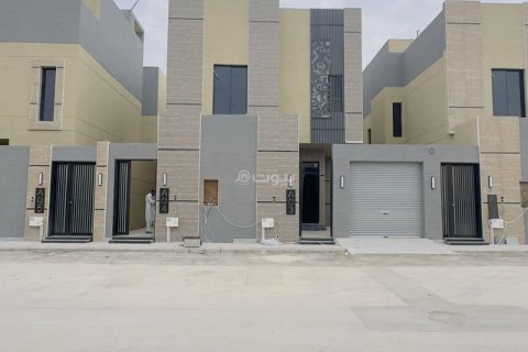 3 bedrooms Apartment in Riyadh, Saudi Arabia No. 60202