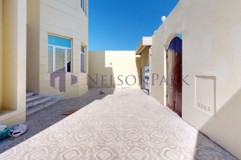 Villa de 7 dormitorios en Doha, Qatar No. 58058 8