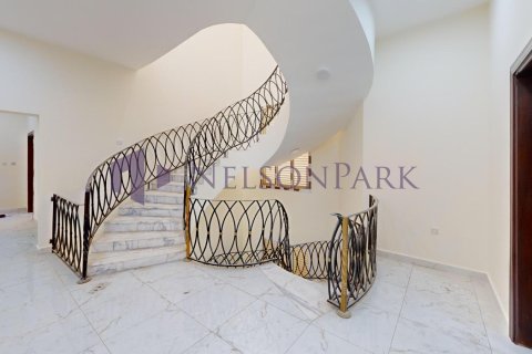 Villa de 7 dormitorios en Doha, Qatar No. 58058 17