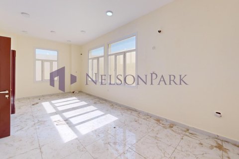 Villa de 7 dormitorios en Doha, Qatar No. 58058 14