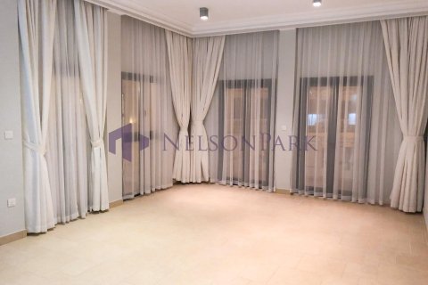 3 bedrooms Apartment in Doha, Qatar No. 58061 9