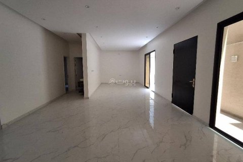 Villa de 6 dormitorios en Riyadh, Saudi Arabia No. 99638 8