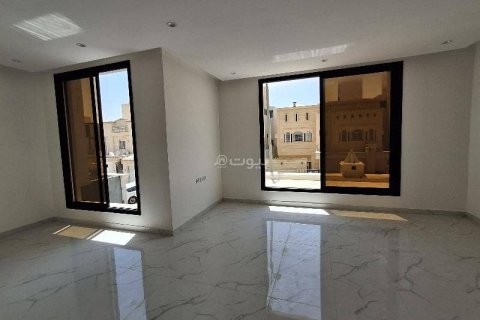 Villa de 6 dormitorios en Riyadh, Saudi Arabia No. 99638 11