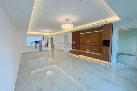2 bedrooms Townhouse in Doha, Qatar No. 60905 10