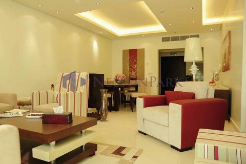 Villa de 4 chambres à Doha, Qatar No. 60935