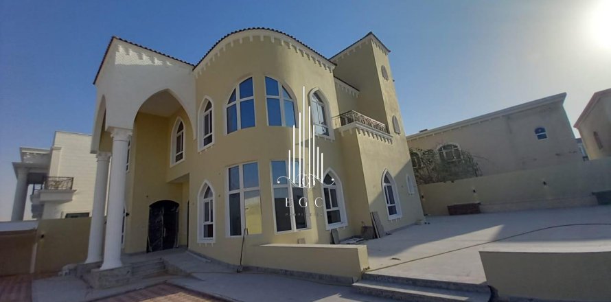 6 bedrooms Villa in Al Shawamekh, UAE No. 42533