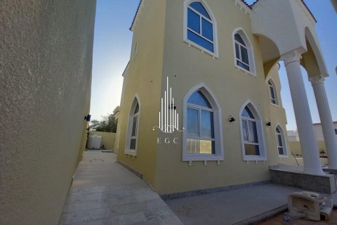 6 bedrooms Villa in Al Shawamekh, UAE No. 42533 22