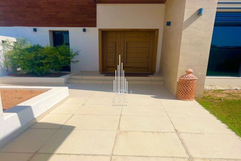 5 bedrooms Villa on the Yas Island, UAE No. 42530 20