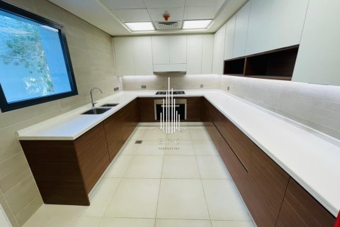 5 bedrooms Villa on the Yas Island, UAE No. 42530 11