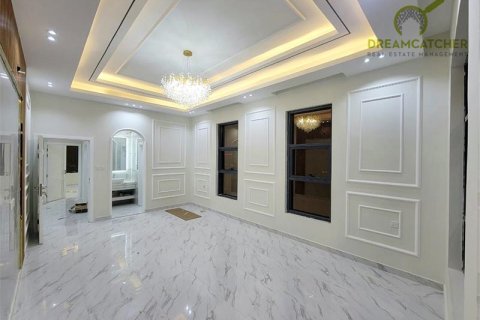 5 غرفة نوم  فيلا في Al Yasmeen, الإمارات العربية المتحدة رقم 22828 7